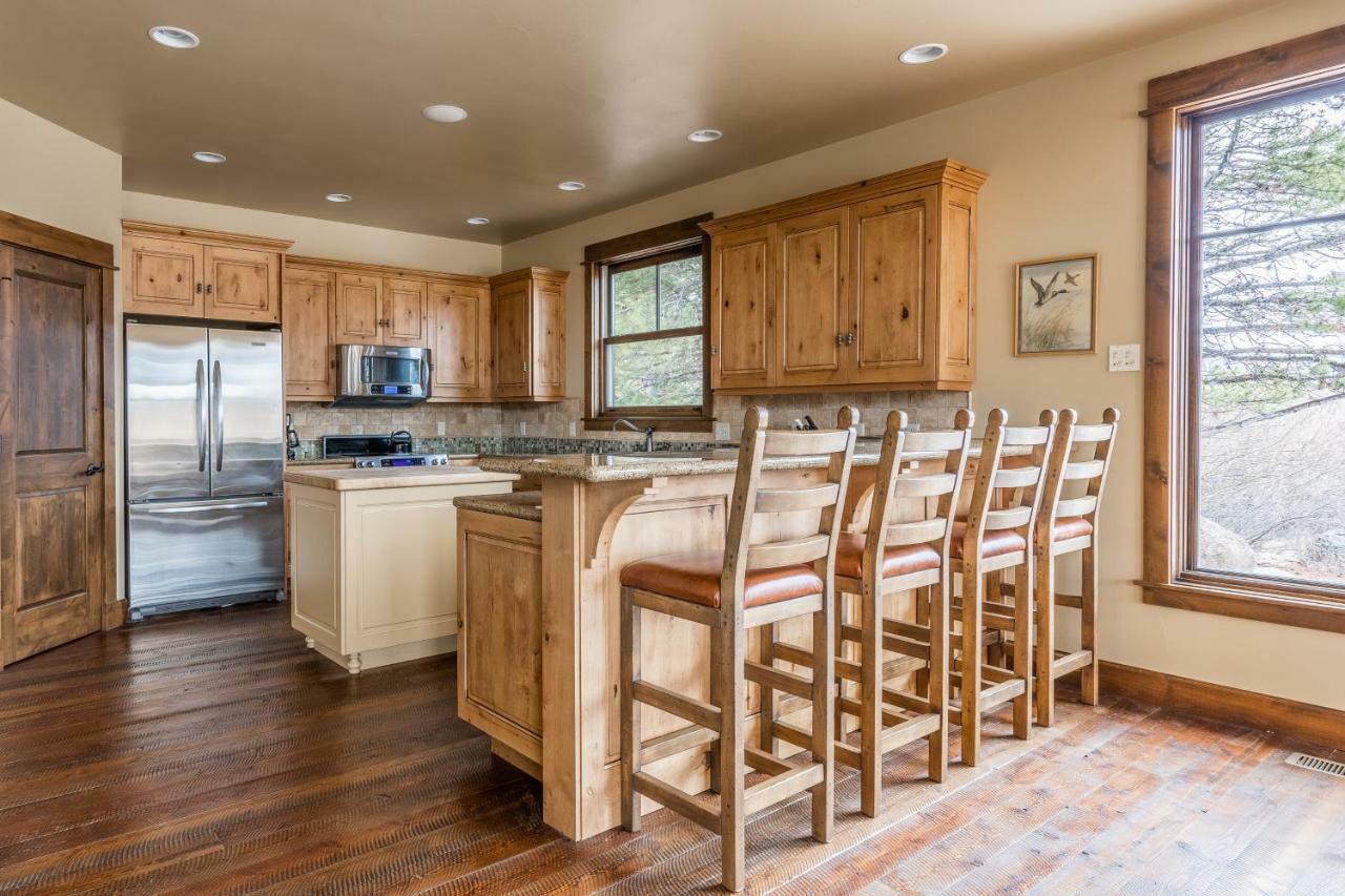Rainbow Point Sabo Cabin West Yellowstone Exterior foto